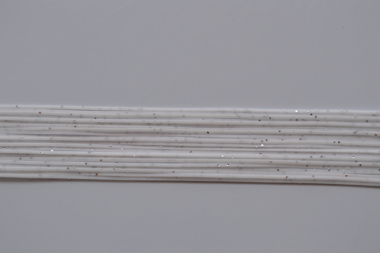 White with Silver flake silicon skirting=MPF28