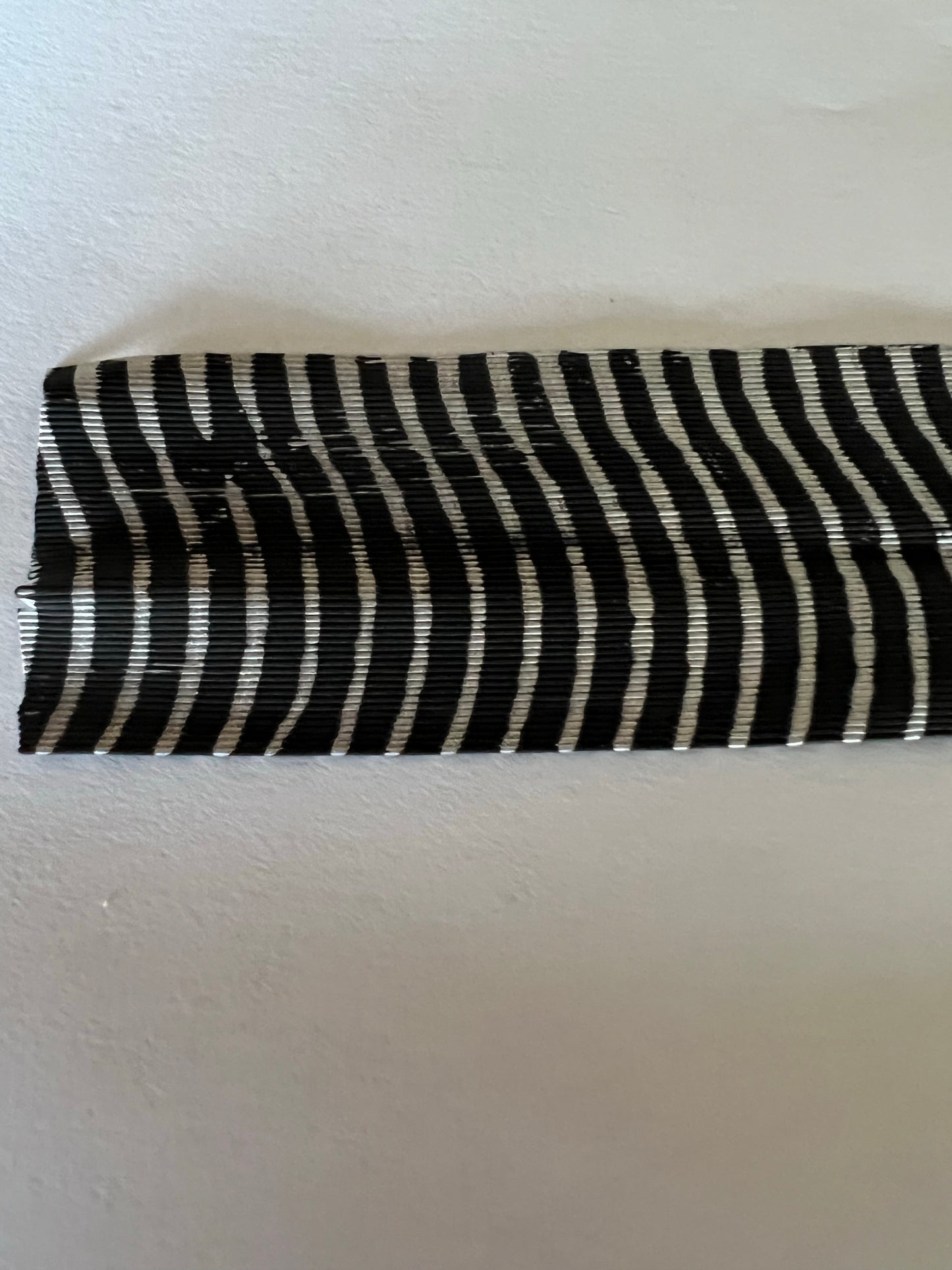 Fine Reptile Living Rubber Black with Silver Print-A-05 Steel Bite