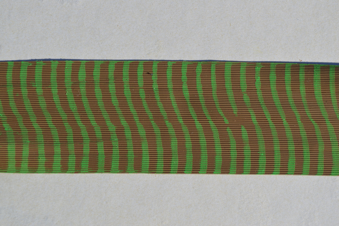 Fine Reptile Living Rubber Pumpkin with Lime Print K-04 Gator Dust